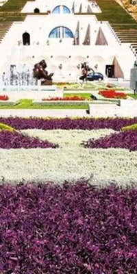 Private sightseeing and walking tour in Yerevan